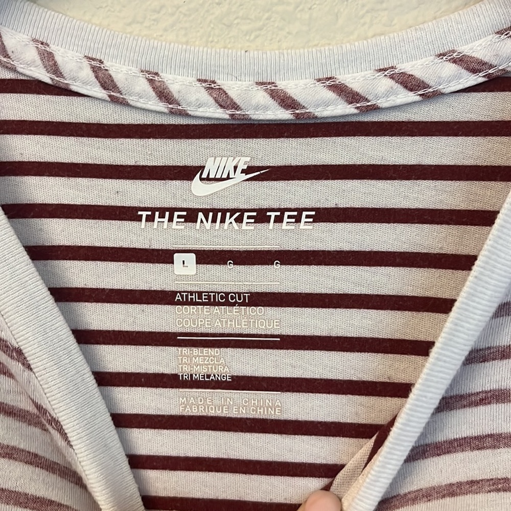 The Nike Tee size L - Picture 3 of 4